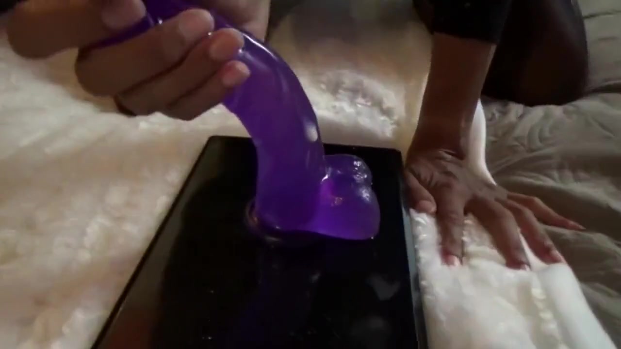 Deefeng - my stepsister knows what they want married men