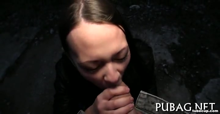 Deep drilling for babes pussy