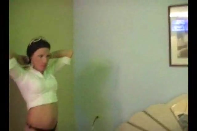 Randy crossdresser likes hardcore