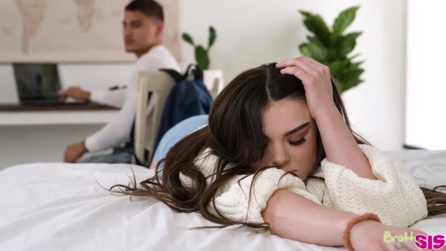 Banging Stepbro During Class - S31:E5 - Brattysis