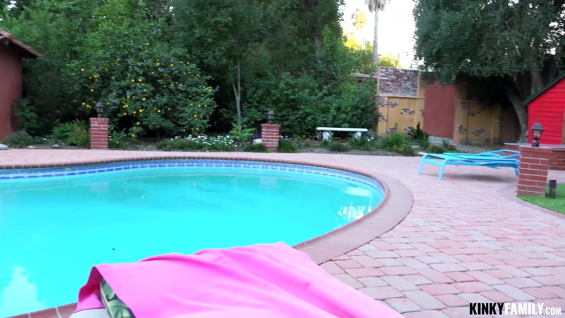 Kinky Family - Kamryn Jayde - Giving virginity to stepdad