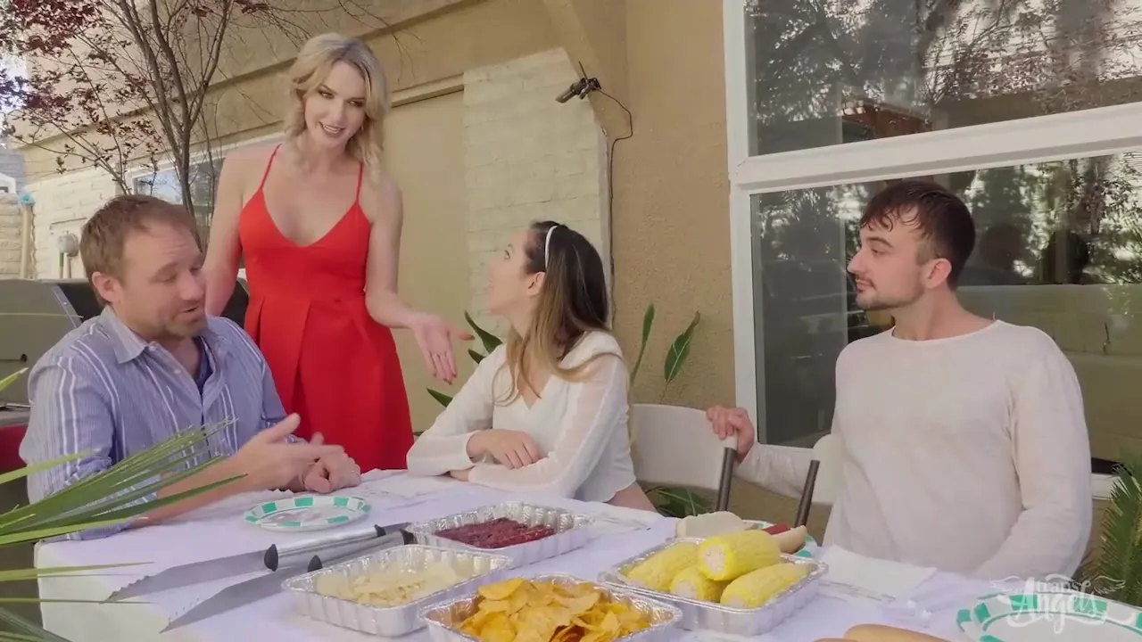 Mason Lear And Kayleigh Coxx In Steals The Boyfriend And Turns The Kitchen Into Pure Heat