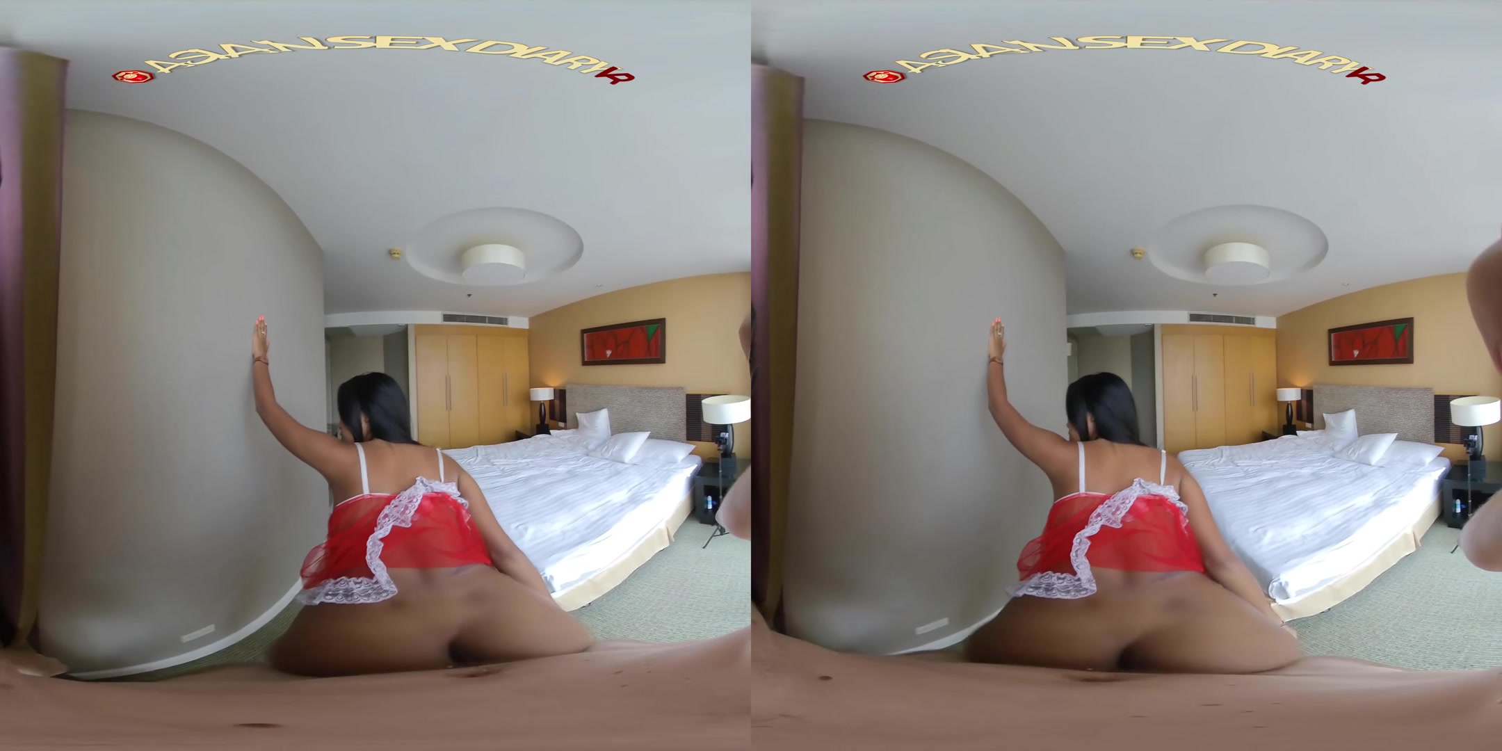 Petite Thai girl with perfect Ass - AsiansexdiaryVR