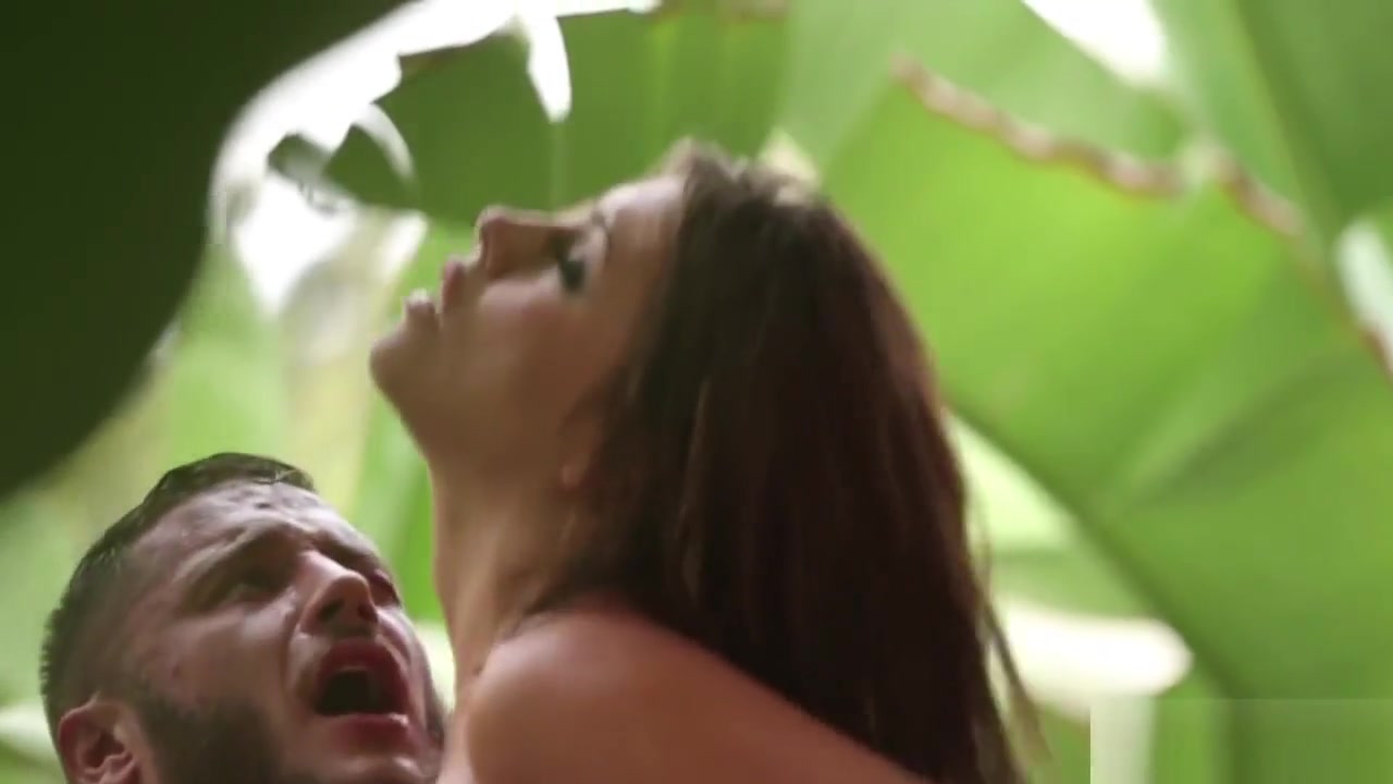 Adriana Chechik gets fucked outdoor