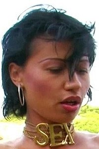 Watch Justine Moiselle videos