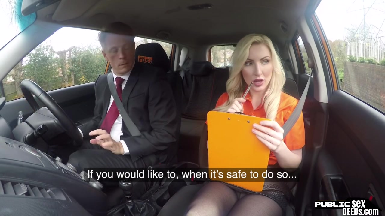 Bosomy driving MILF in lingerie fucked in car outdoor
