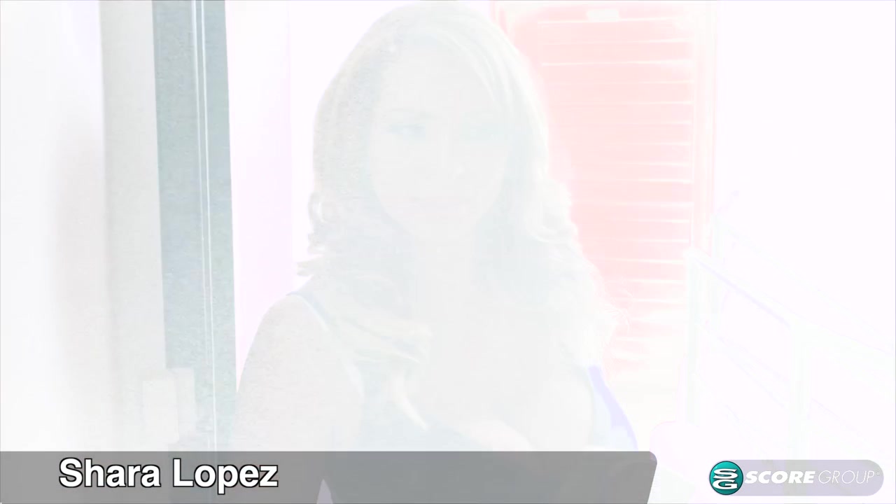 Shara Lopez's First XXX: Por Amor a las Tetas - ScoreLand