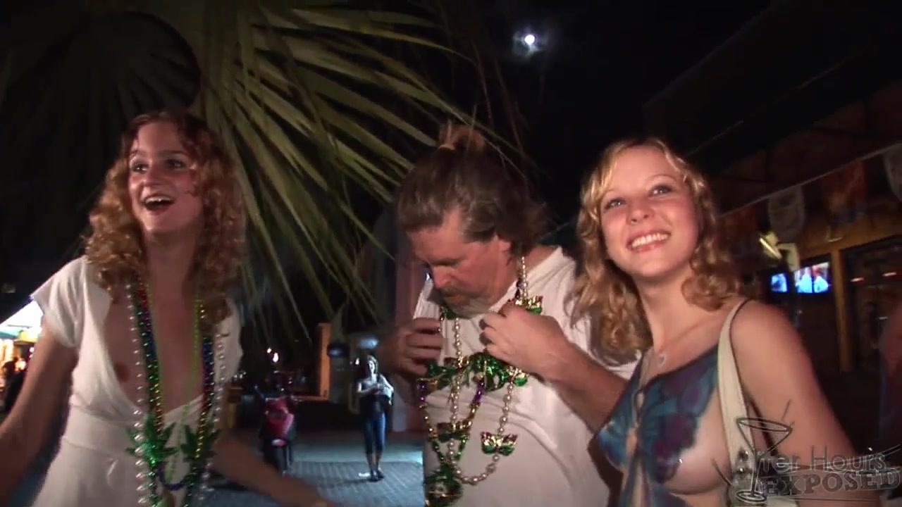 Two teens 18+ that Have Never Met Before Going Down on Eachother Pussy Licking in a Public Bar - AfterHoursExposed