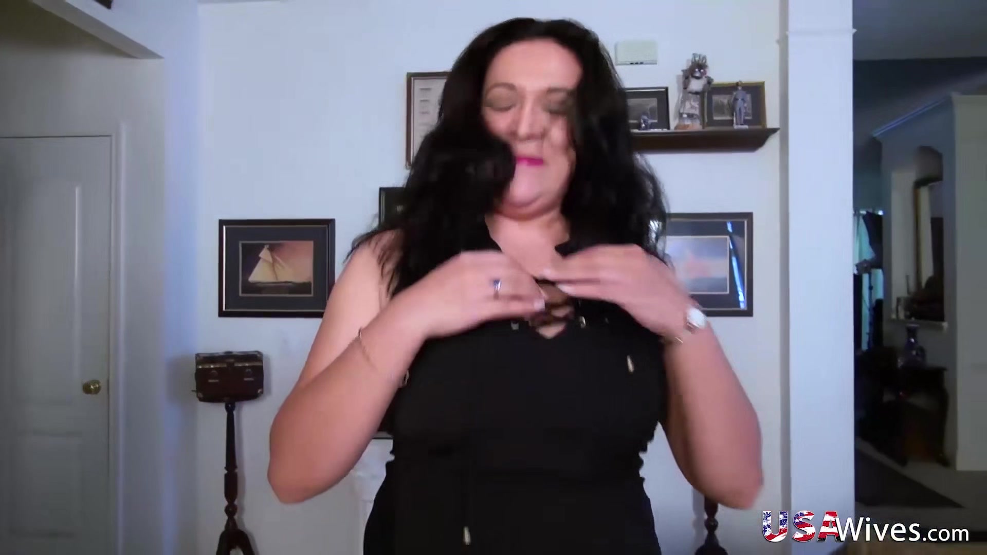 USAwives Compilation of Matures and Sex Toys