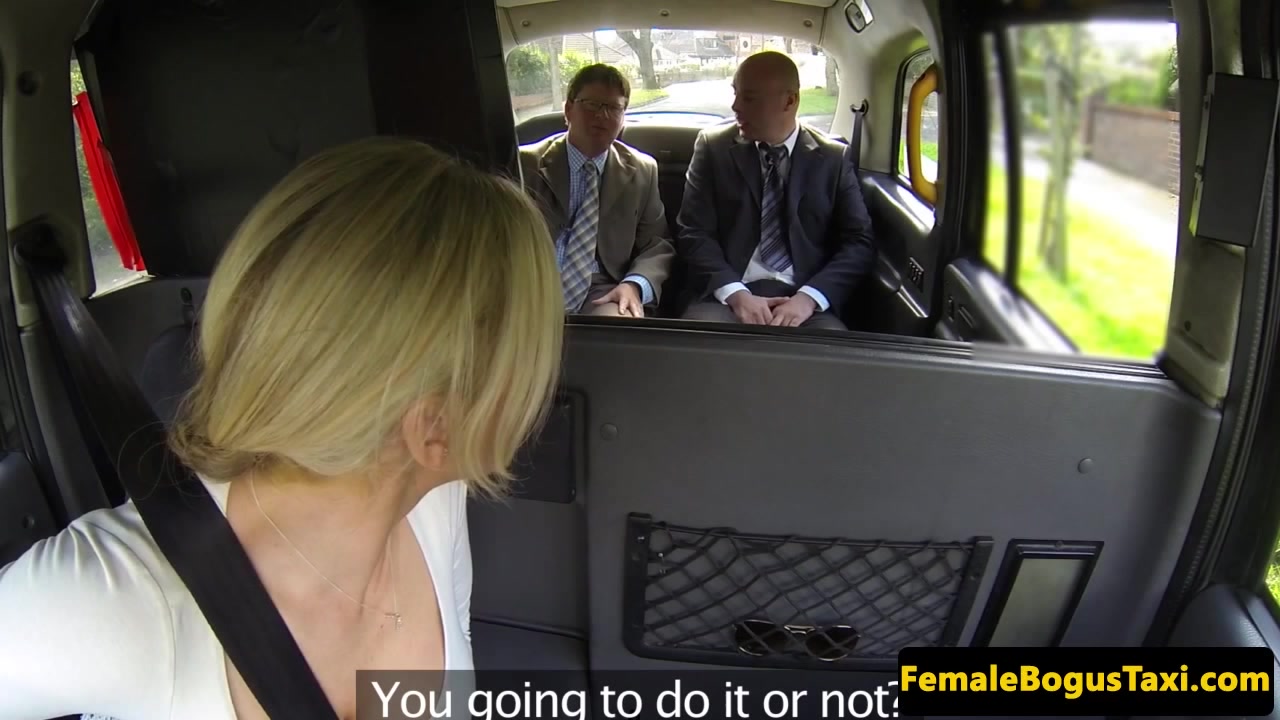 Female cabbie spitroasted in her taxi