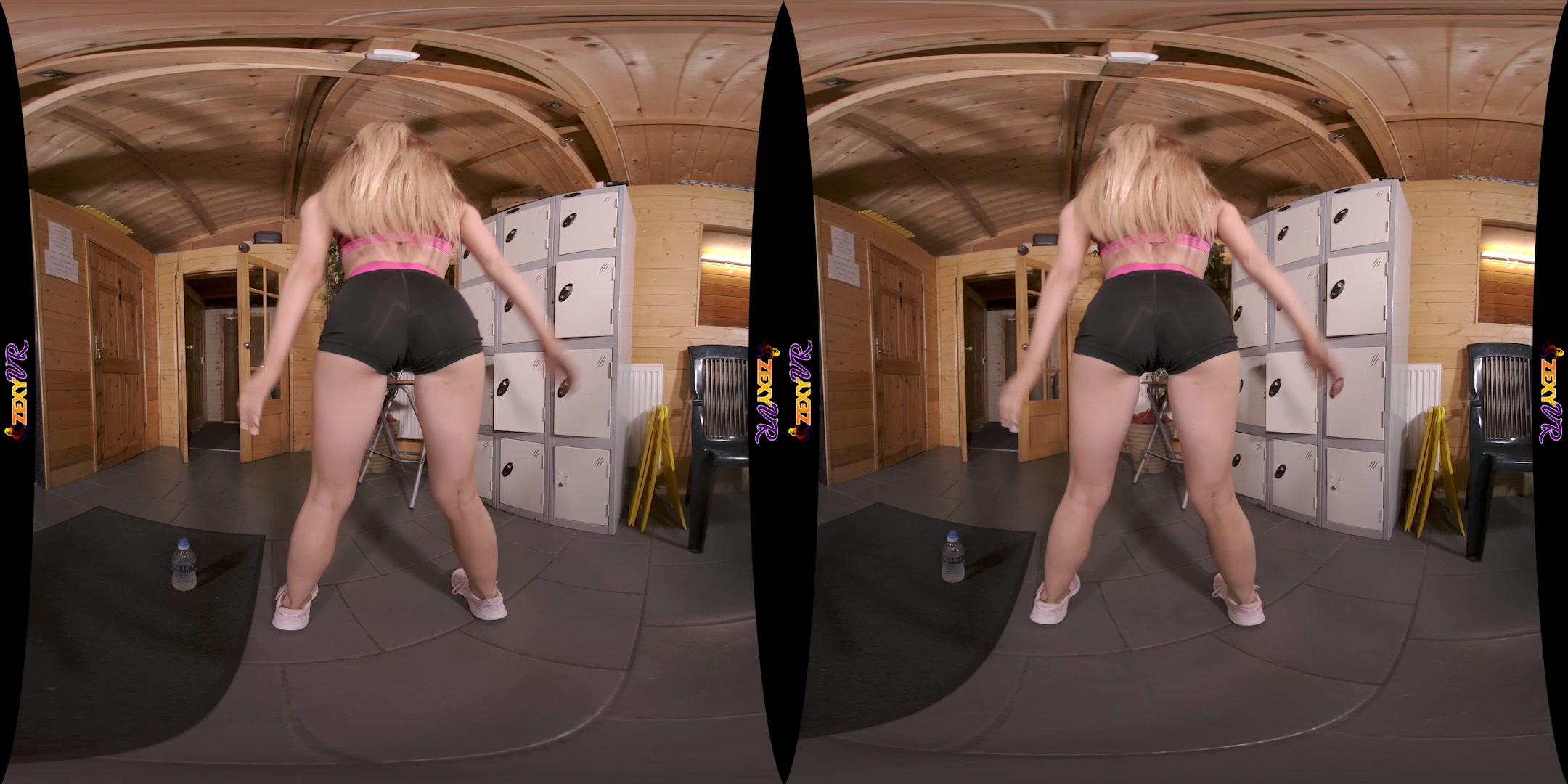 Your Personal Trainer featuring Lizzie - ZexyVR