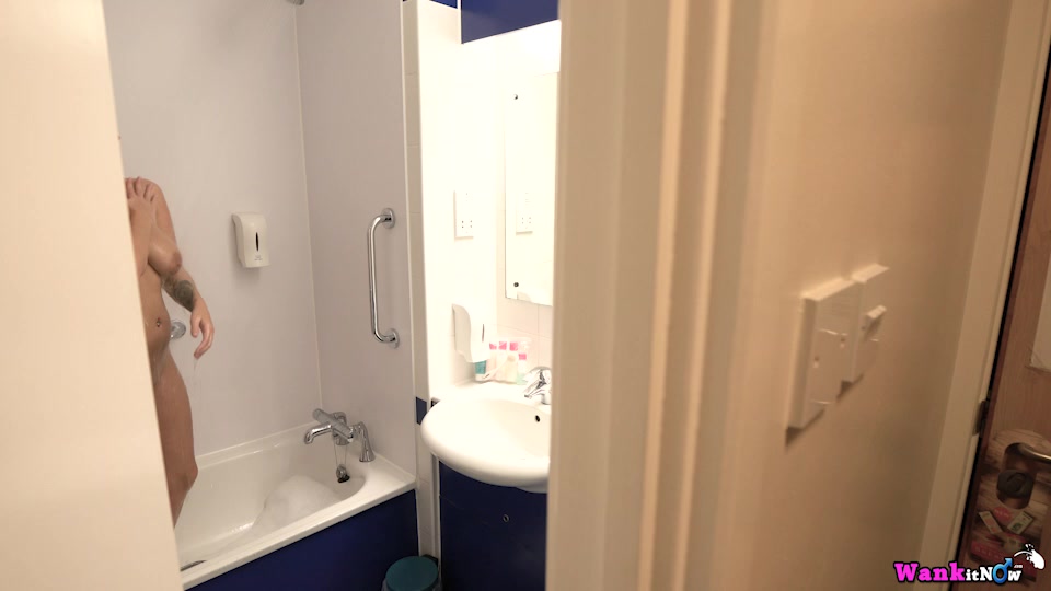 Dolly - Room Service - Sexy Videos - WankitNow