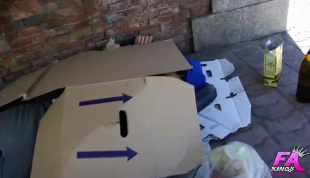 Pornodolares: fucking a hobo right from the street