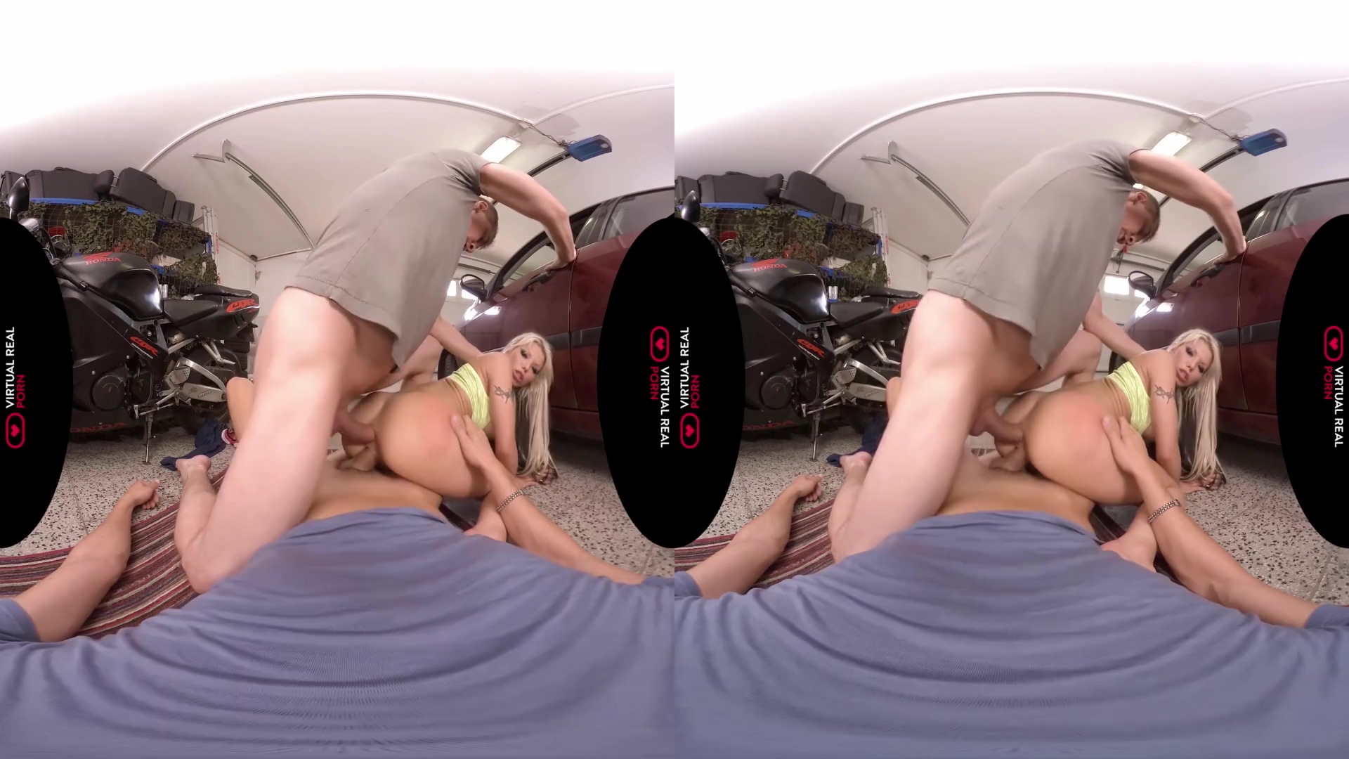 Virtual Reality In Fix My Car
