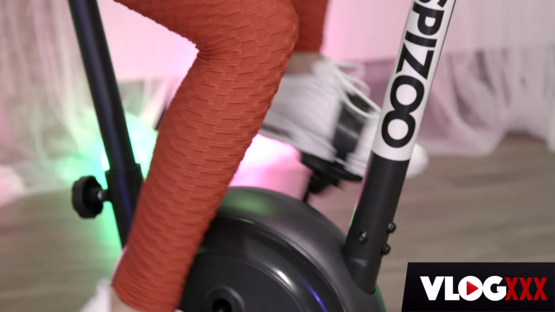 Gia Fucks Her Personal Trainer At The Gym