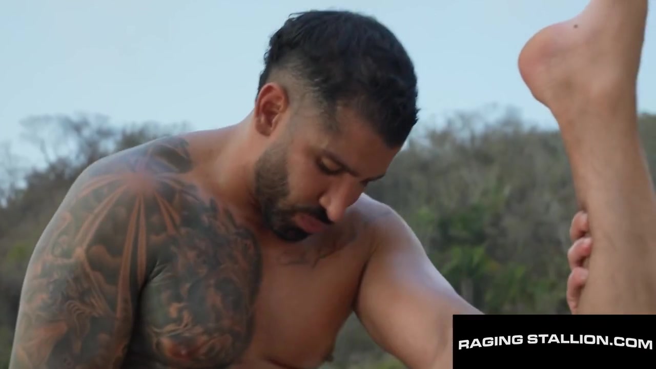 Amazing Ass & Big Uncut Dick Octavio - Mika Ayden