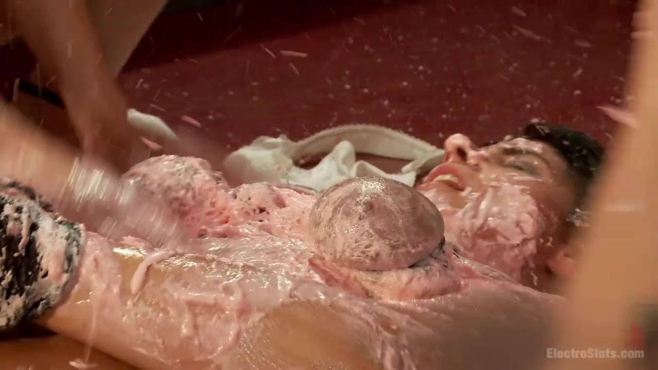 Bella Rossi Rose Rhapsody Mona Wales in Stepford Wives: A Shock Sploshing Parody - Electrosluts
