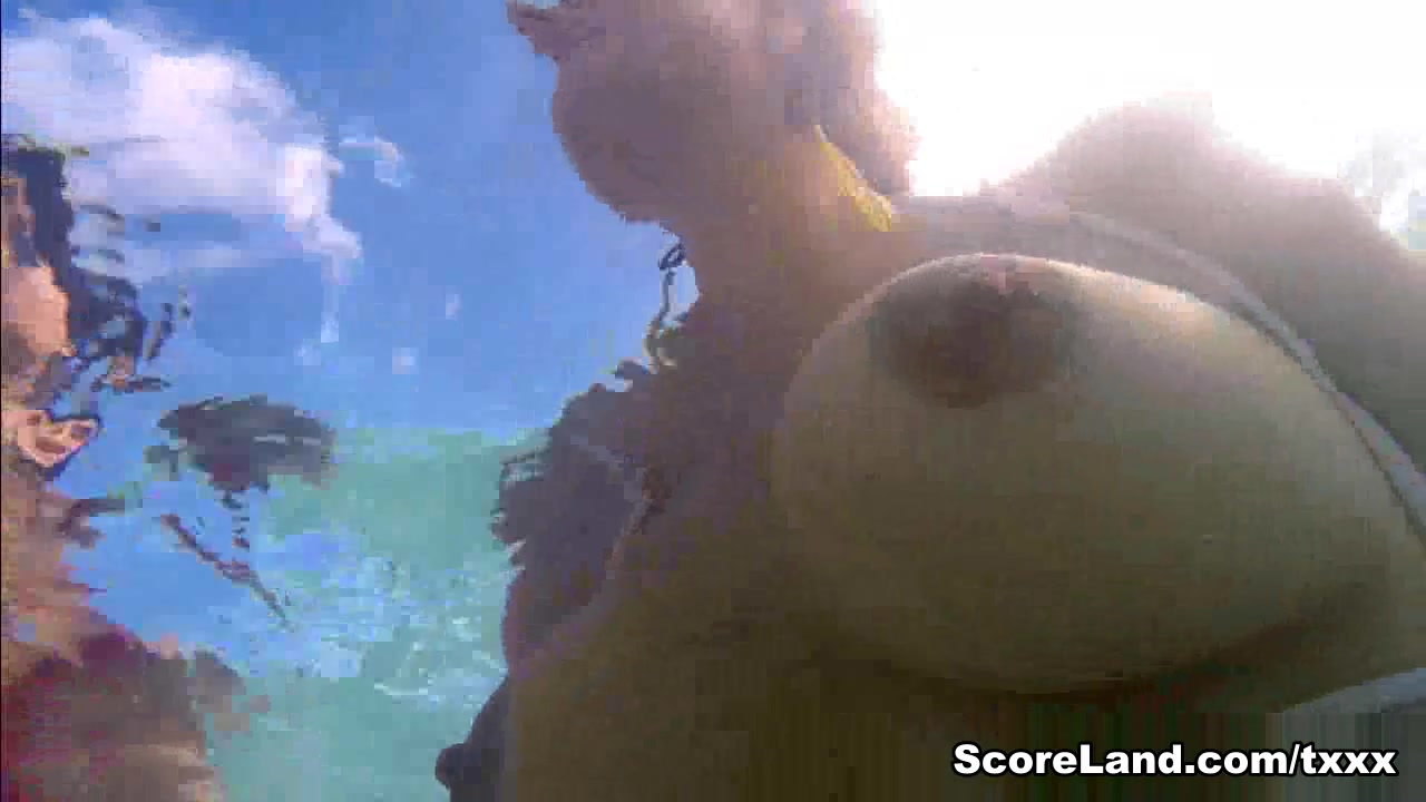 Underwater Floaters - Hitomi, Joana Bliss, Sha Rizel, and Valory Irene - Scoreland