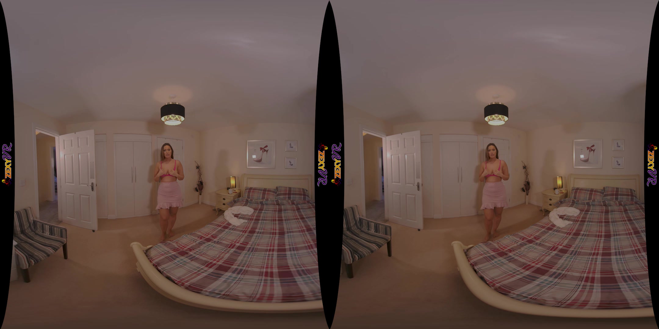 Raunchy Roommate featuring Frankie L - ZexyVR
