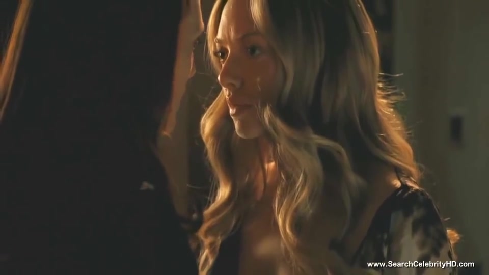 Nude Scenes - Chloe With Amanda Seyfried