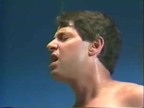 Watch And enjoy awesome Vintage lady-man Queen