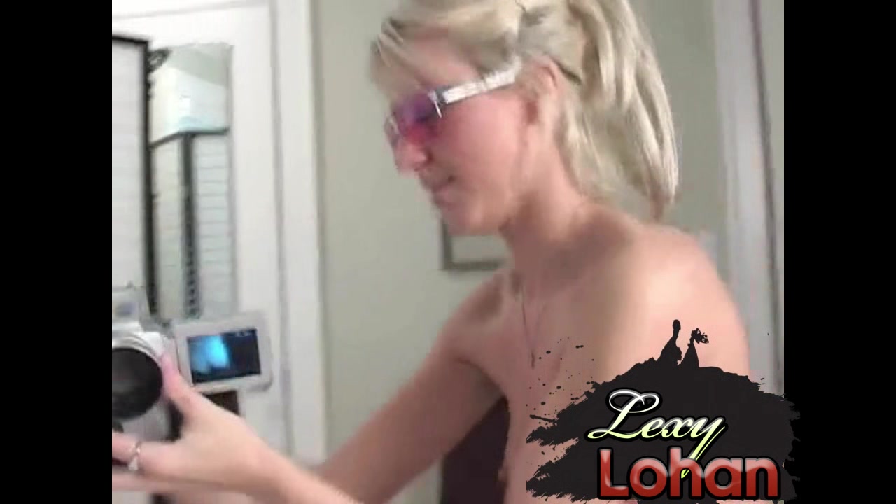 Lexy Lohan Strap on with lesbian friend tits