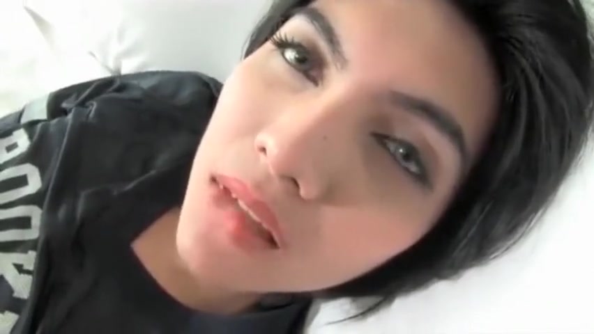 Horny Brunette Wanks And gets in Mouth