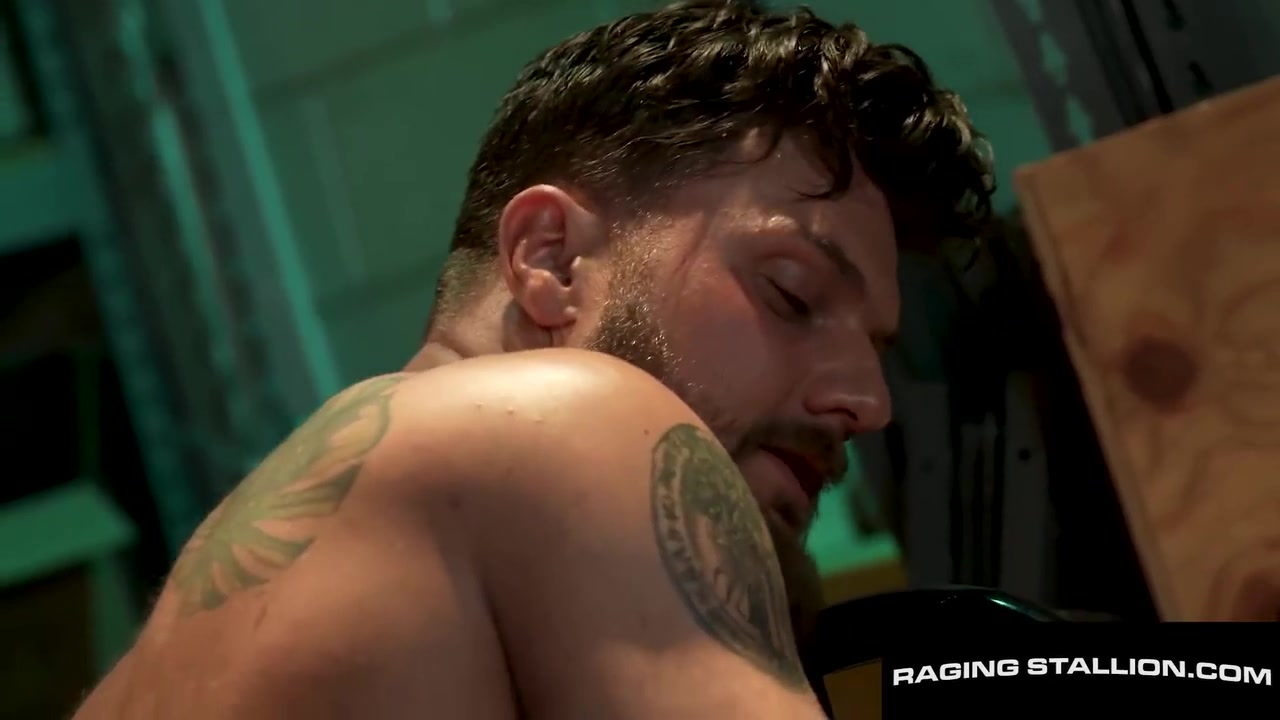 Muscular Fuck Frenzy - Sir Peter Spits, Rims, And Barebacks Heath Halo Raw