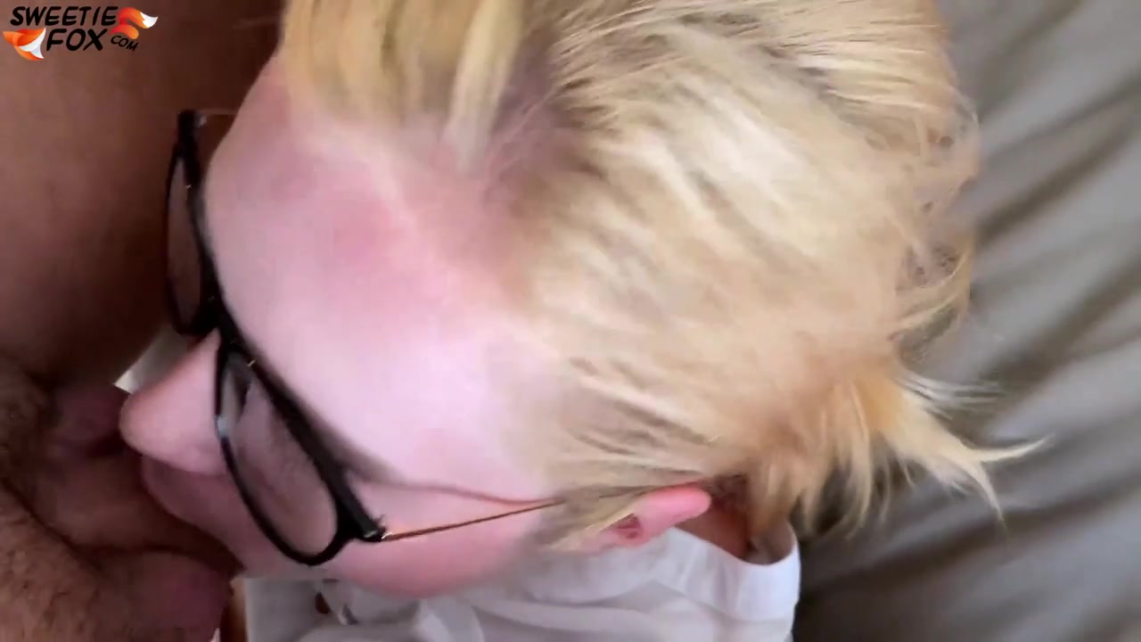 Horny Secretary Fucking With Boss In Different Poses - Cumshot On Glasses