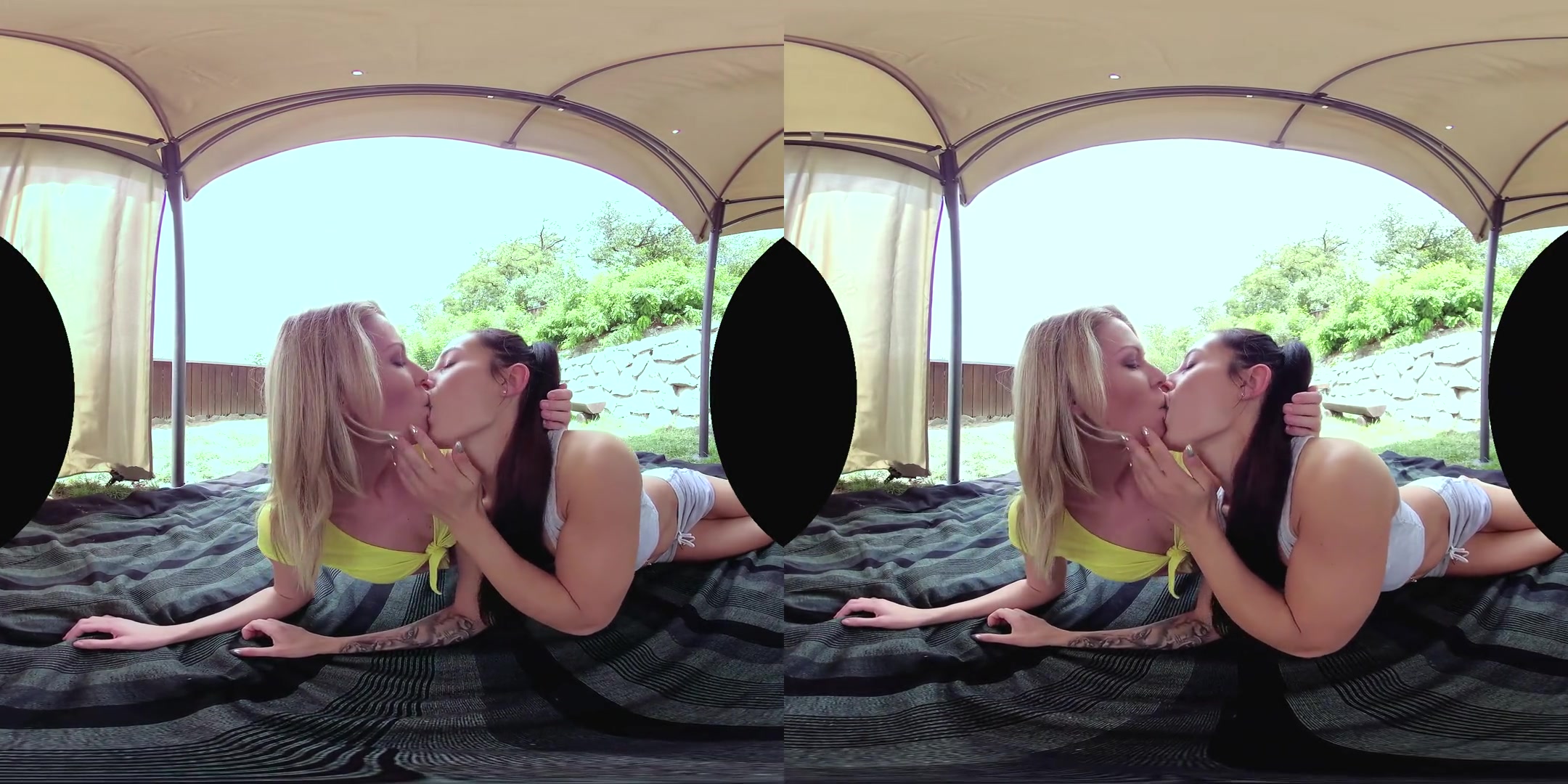 Claudia Mac & Lexi Dona in Piss-Loving Lesbians - CzechVRFetish