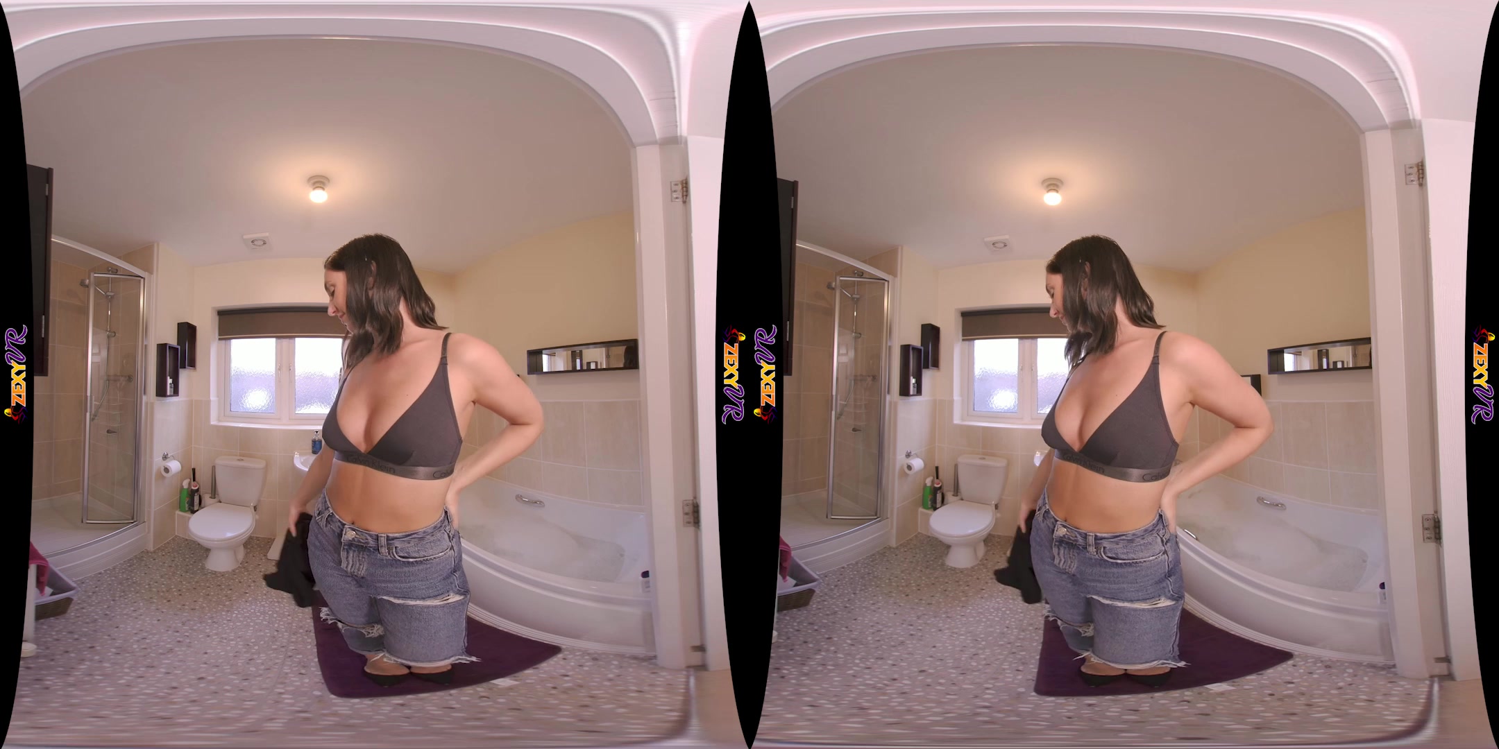 Strip & Soak featuring Mia J - ZexyVR