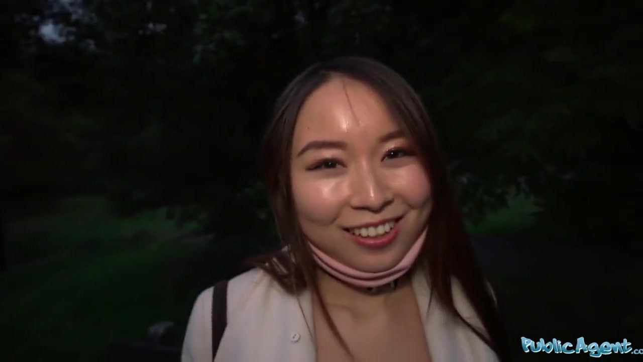 Publi Agent Hot Chinese Tourist Is Fucked By A Big Cock For The First Time