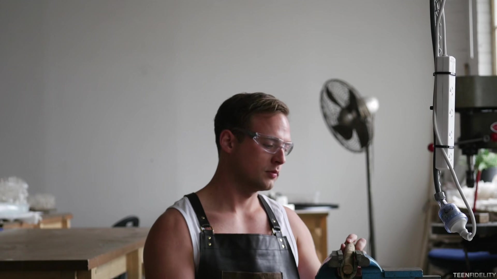 Kim Cums at Work - Starring: Kim Cums - PornFidelity