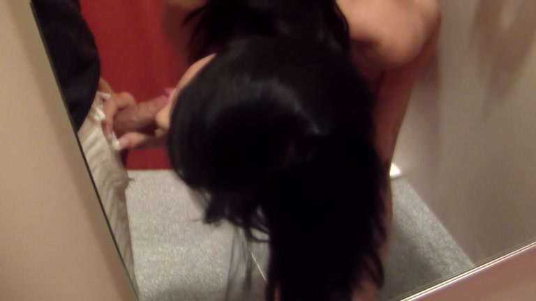 Cum-Hole penetration and oral sex in changing room