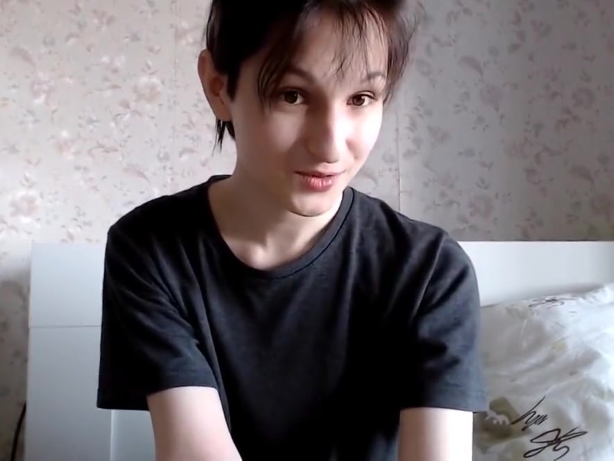 Cute TS cheesepolice0 masturbates her big cock