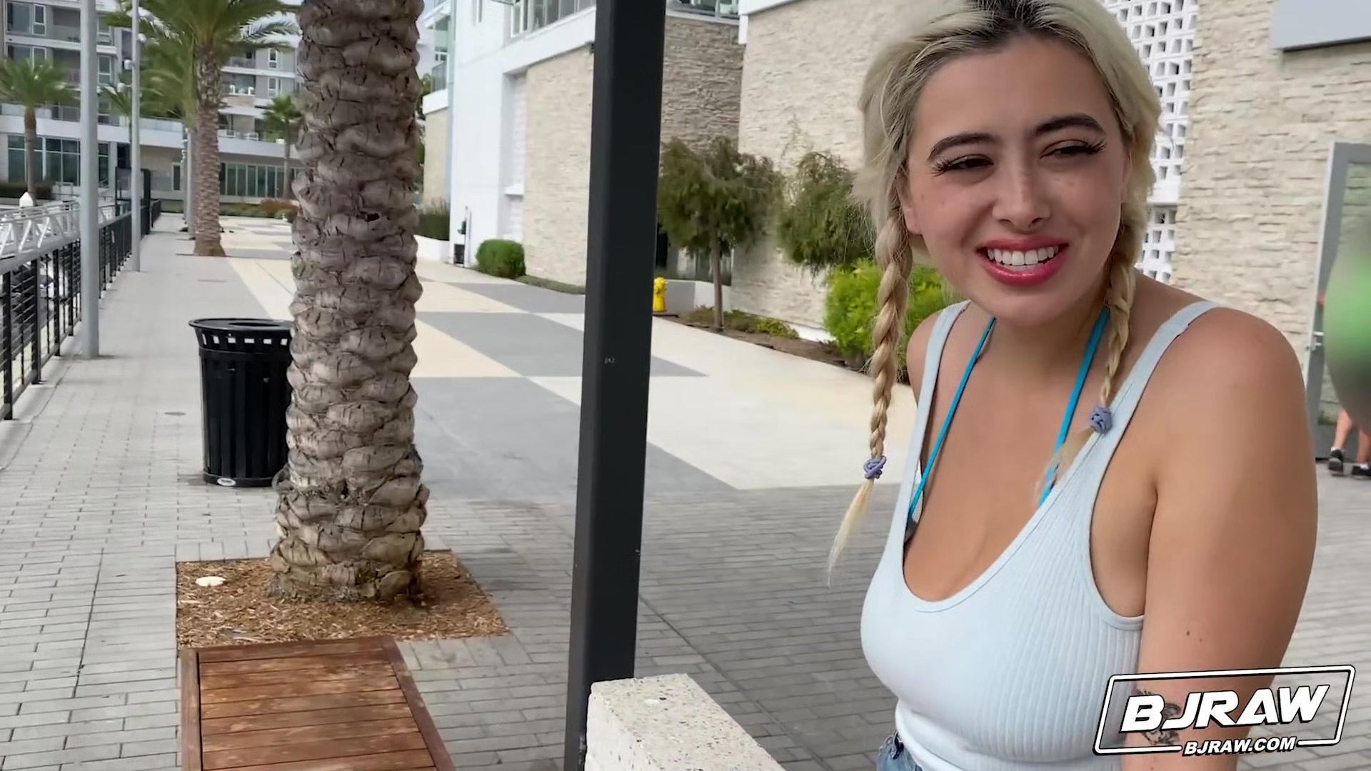 Chloe Lands A Load - BJRaw