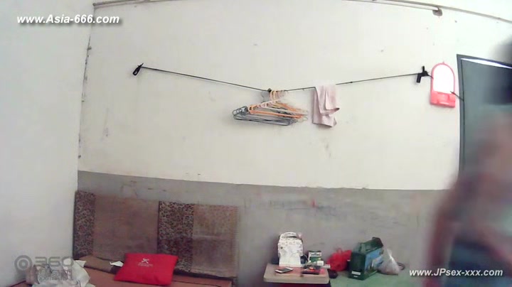 Hackers use the camera to remote monitoring of a lover's home life.316