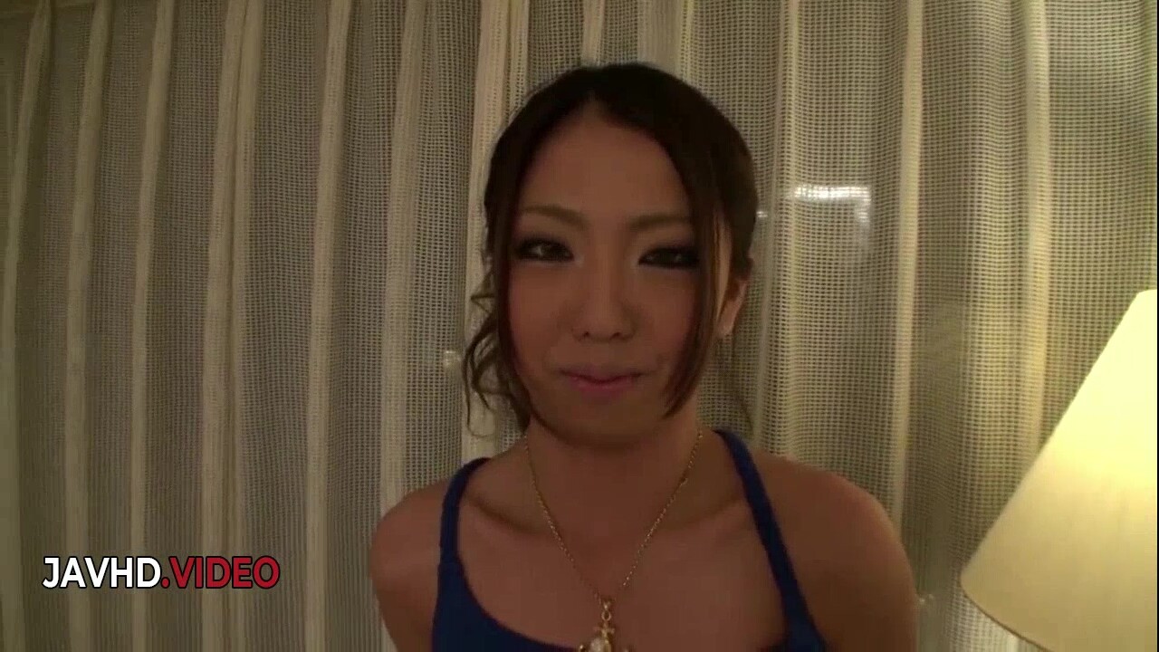 Yui Nanase’s Sensual Japanese BJ Show