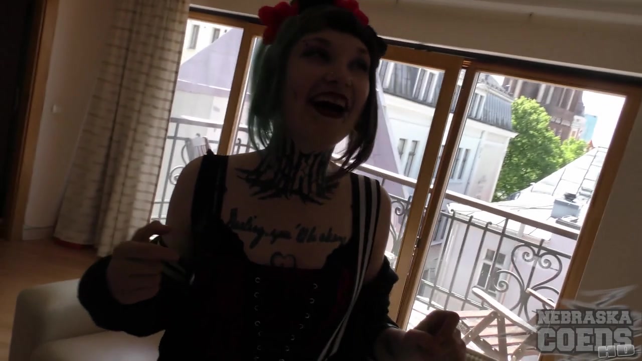 Goth 18yo Model Andy teen 18+ Sucking Lucky Cameraman Off After Masturbating With A Big Dildo Handjob
