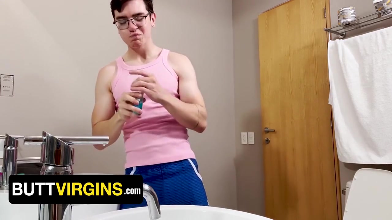 While Visiting Mexico City Jax Receives A Dm From Alex A Horny Twink That Jerks Off Thinking Of Him