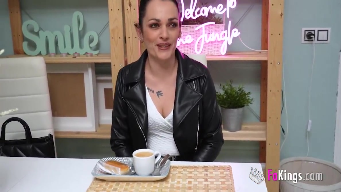 37 Years Old Milf Barbara Vazquez Wants A Bed And Breakfast With A Young Dude!