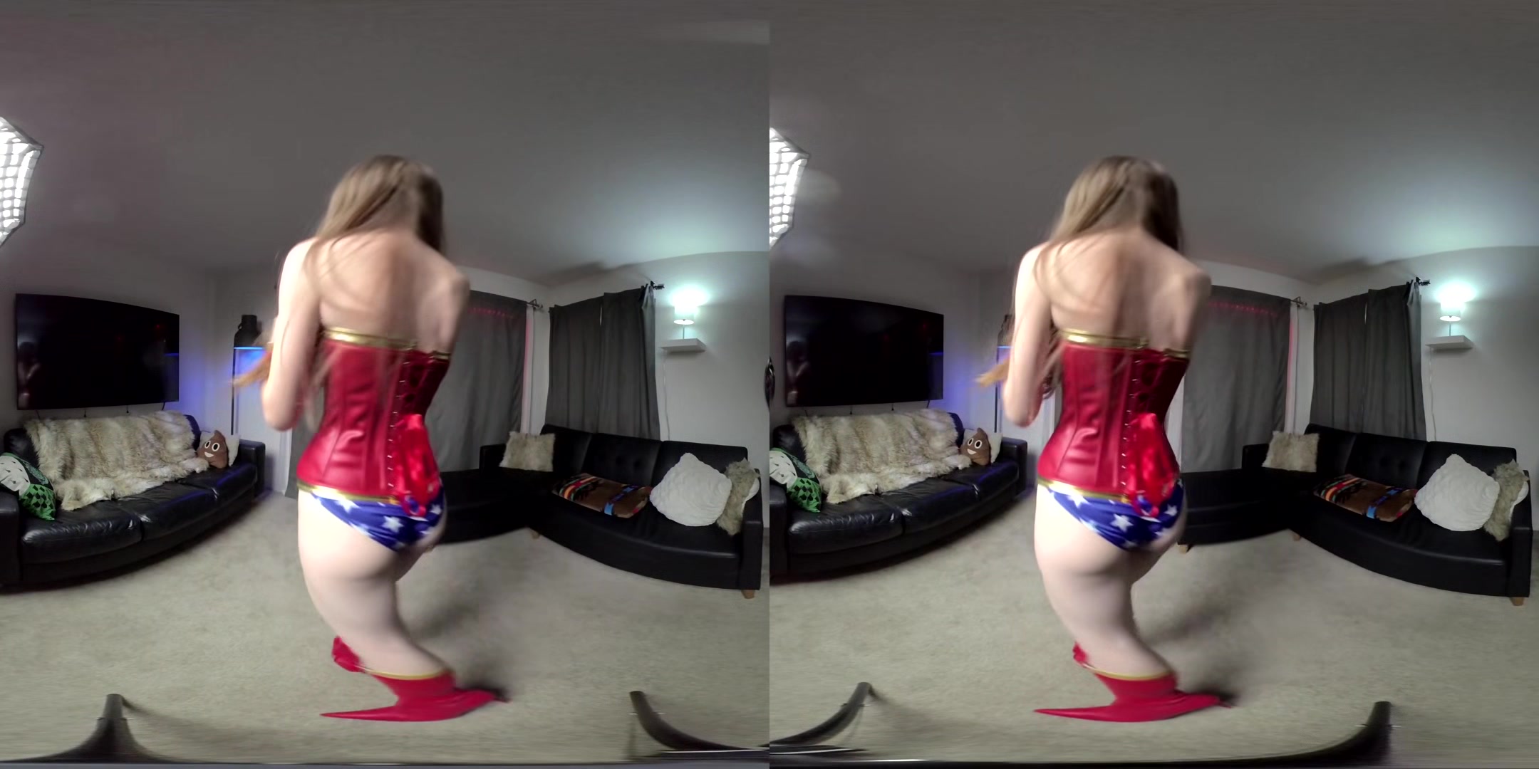 Halloween Wonder Woman - Hot Busty Amateur Cosplay