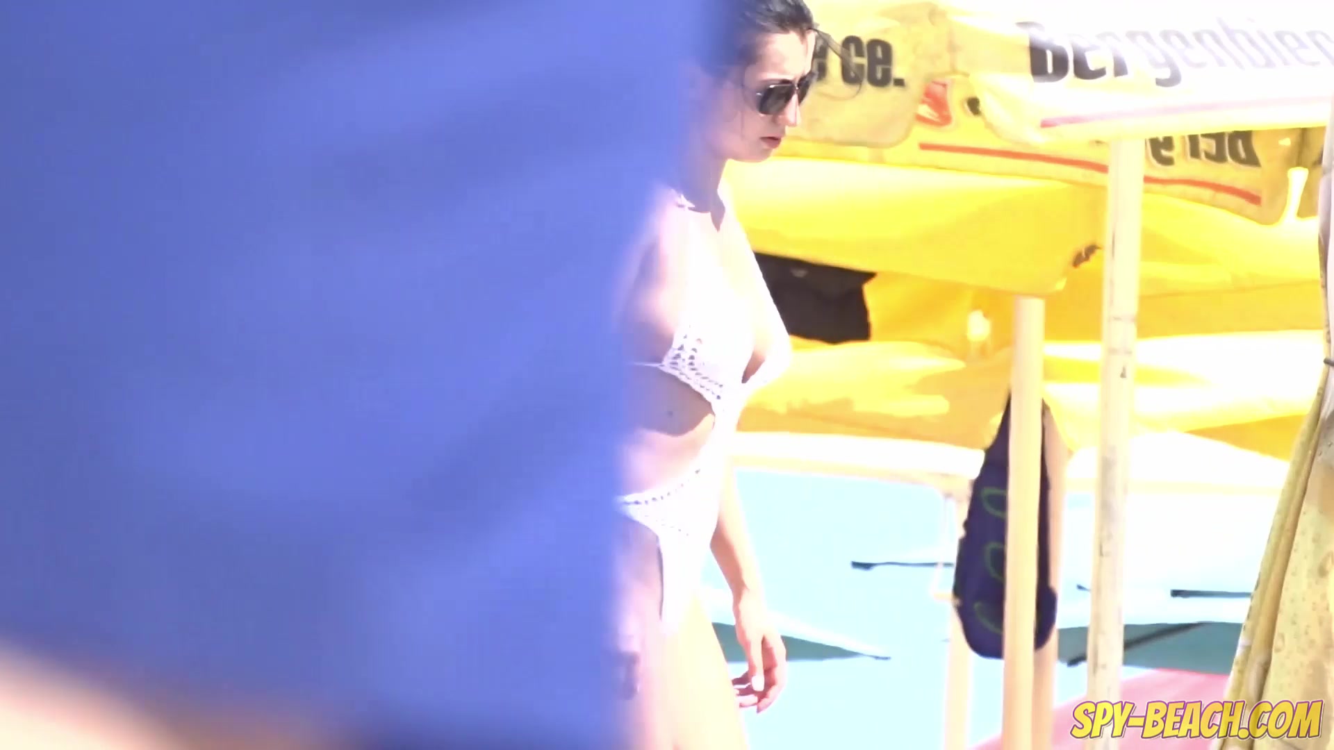 Hot Amateurs Topless Beach - Sexy Big Tits Babes