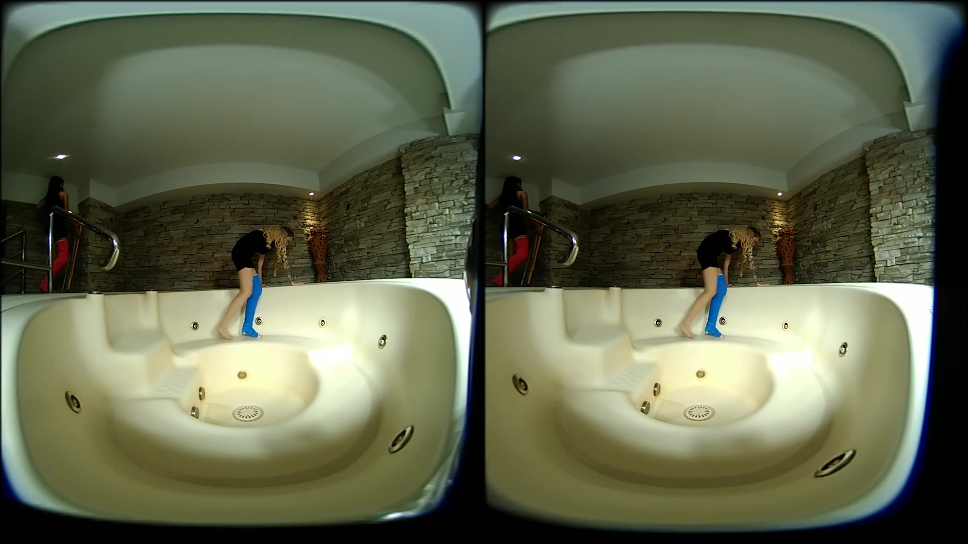 2 Girls With Long Cast Legs In Jacuzzi - VRpussyVision
