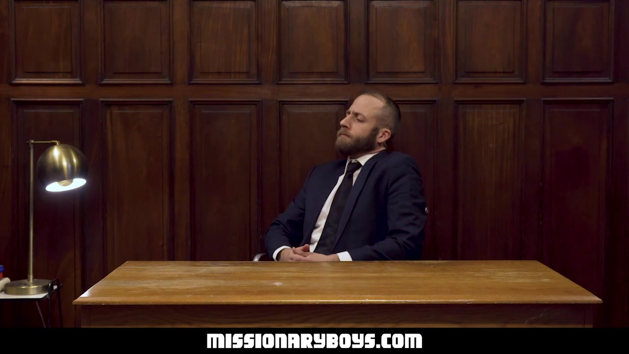 MormonBoyz - Ripped Missionary Boy Penetrates A Strong Priests Tight Asshole