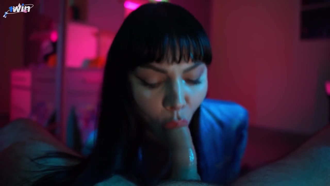 Stepsister Again Asked To Play Computer With Blowjob