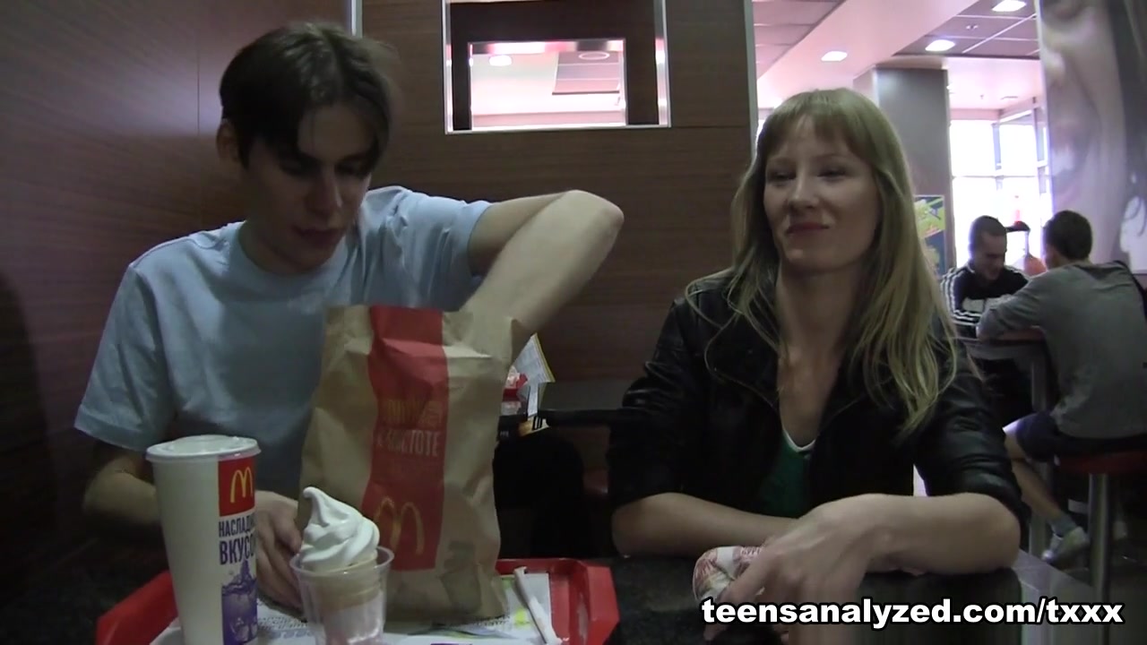 Pollie & Kevin in First One To Give Her Anal - TeensAnalyzed