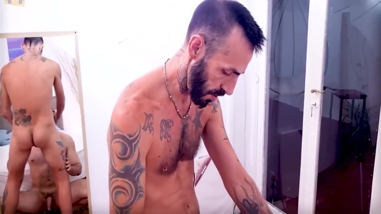Gastonix Fucks Andy While He Looks For The Cameramans Cock 2 5 Min - Gay Porn