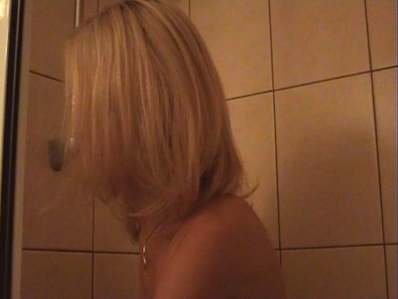 Golden-Haired cutie sucks and bonks massive dilettante schlong