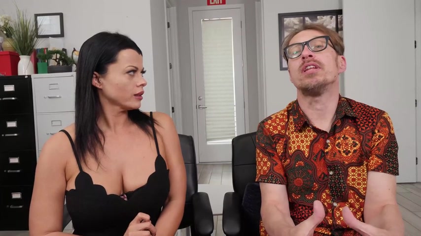Bad Employee - Opportunities - WillTileXXX